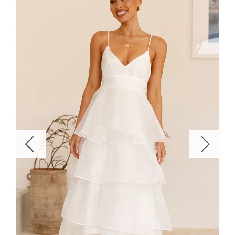 Elegant White Layered Dress
